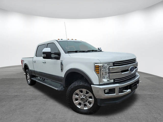 2018 Ford F-250 Super Duty LARIAT 4WD photo