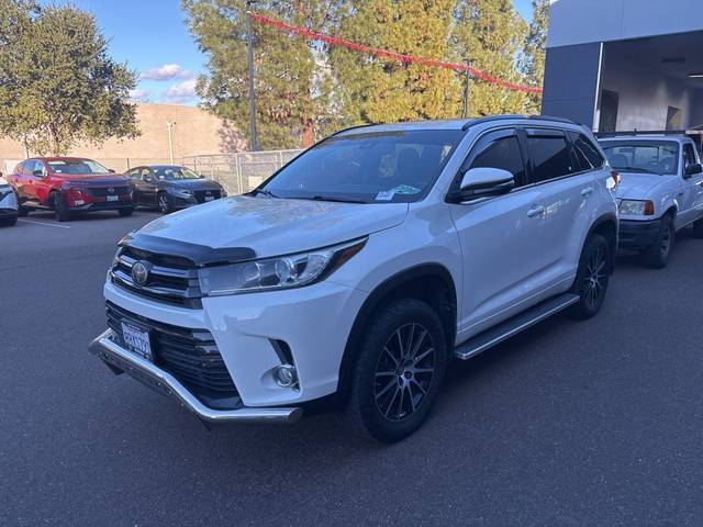 2018 Toyota Highlander SE AWD photo