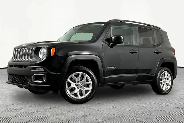 2017 Jeep Renegade Latitude 4WD photo