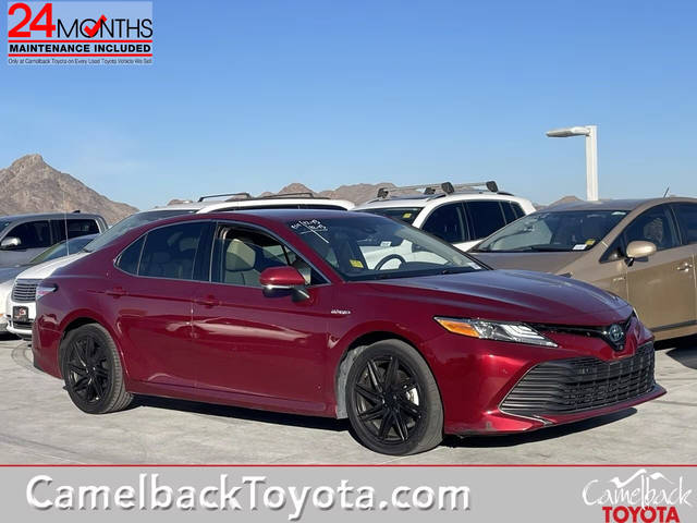 2018 Toyota Camry Hybrid XLE FWD photo