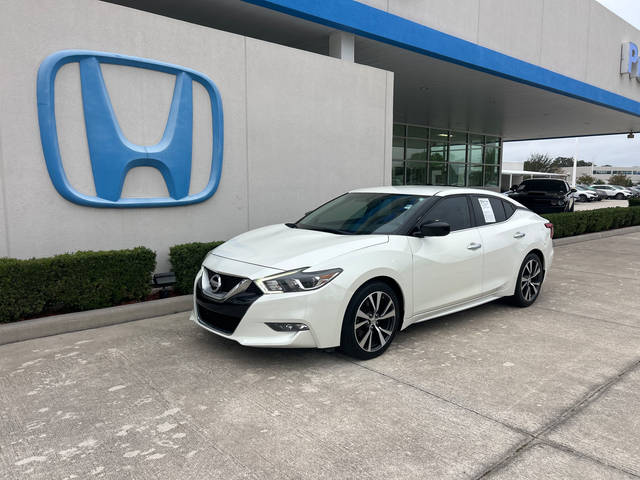 2017 Nissan Maxima S FWD photo