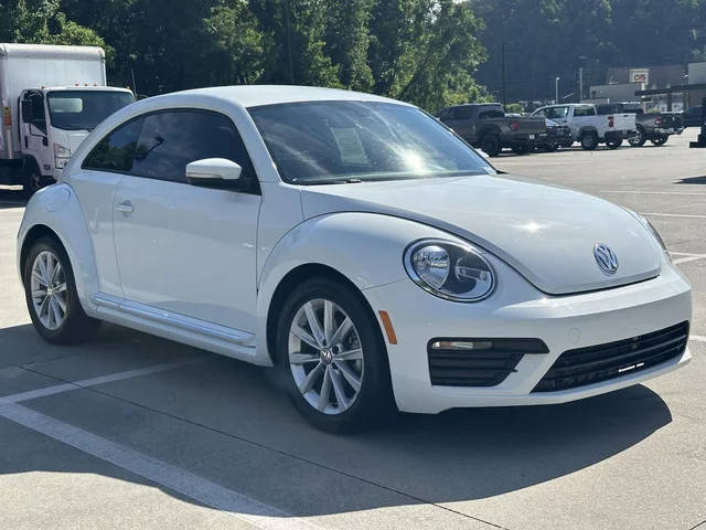 2018 Volkswagen Beetle S FWD photo