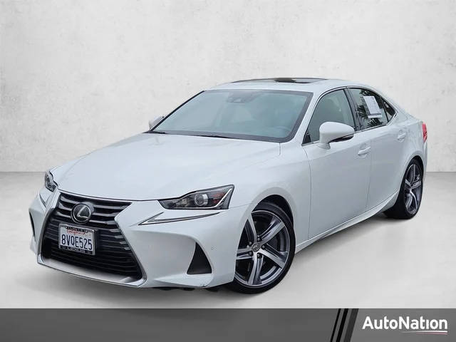 2018 Lexus IS IS 300 RWD photo