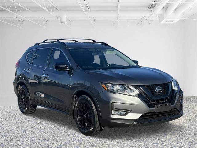 2018 Nissan Rogue SV FWD photo