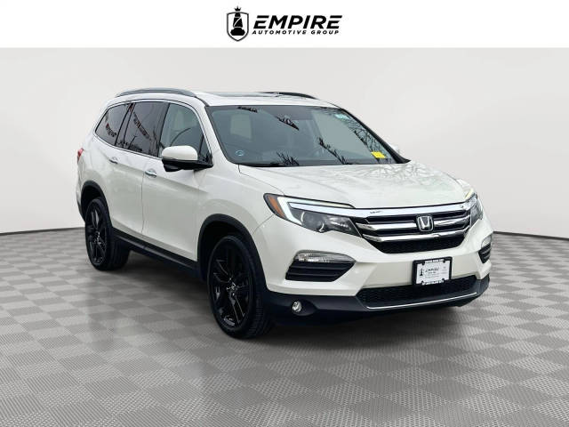 2018 Honda Pilot Touring AWD photo
