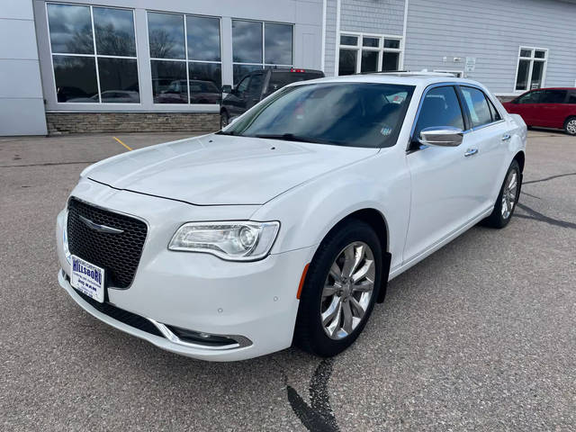 2017 Chrysler 300 300C AWD photo