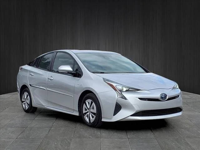 2018 Toyota Prius Four FWD photo