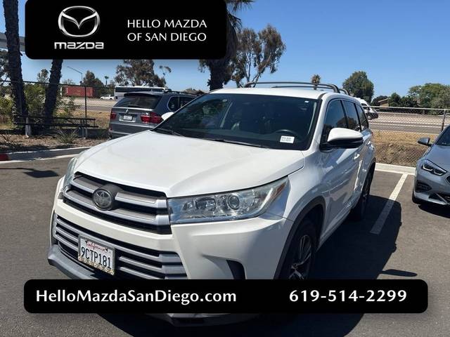 2018 Toyota Highlander LE FWD photo
