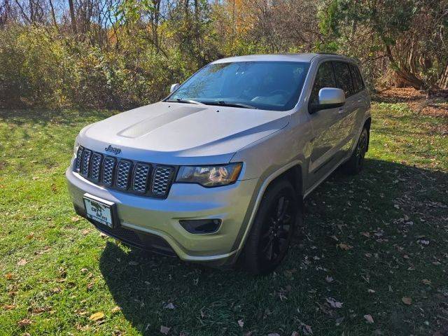 2018 Jeep Grand Cherokee Altitude 4WD photo