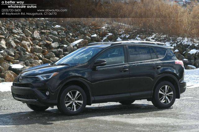 2018 Toyota RAV4 XLE AWD photo