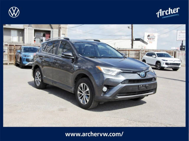 2018 Toyota RAV4 Hybrid XLE AWD photo