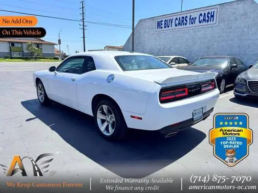 2018 Dodge Challenger SXT RWD photo