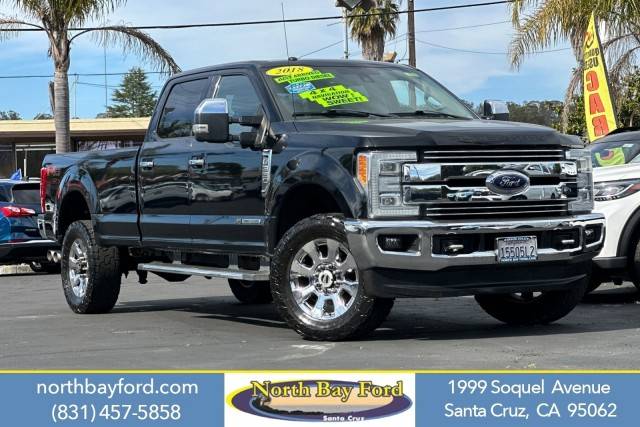 2018 Ford F-350 Super Duty LARIAT 4WD photo