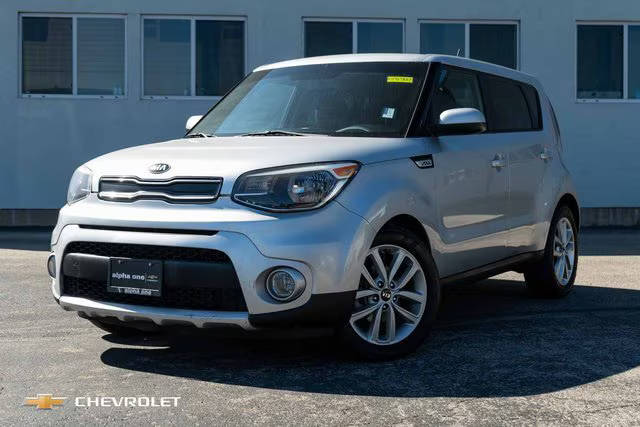 2017 Kia Soul + FWD photo