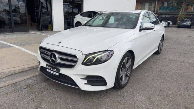 2018 Mercedes-Benz E-Class E 300 RWD photo