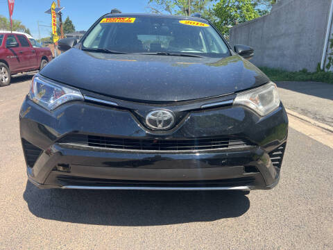 2018 Toyota RAV4 XLE AWD photo