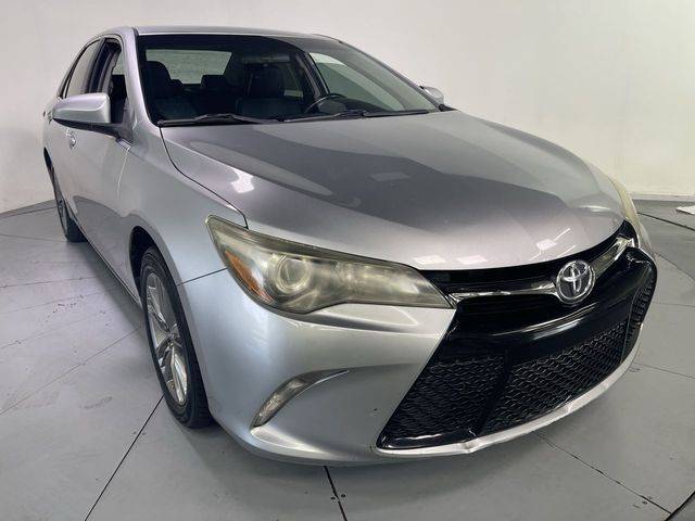 2017 Toyota Camry SE FWD photo