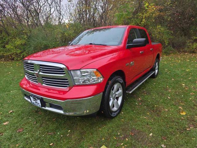 2017 Ram 1500 SLT 4WD photo