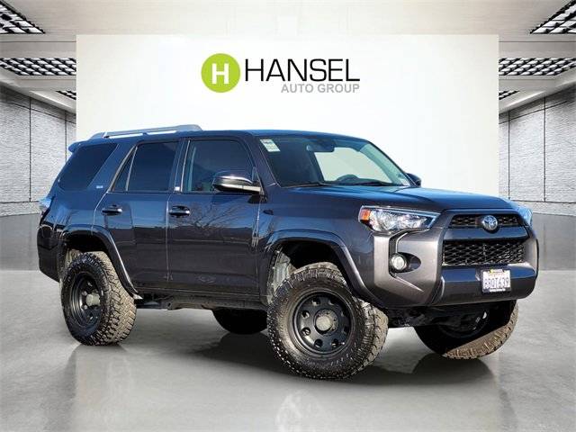 2018 Toyota 4Runner SR5 4WD photo