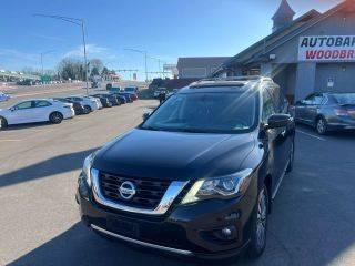 2018 Nissan Pathfinder SV 4WD photo