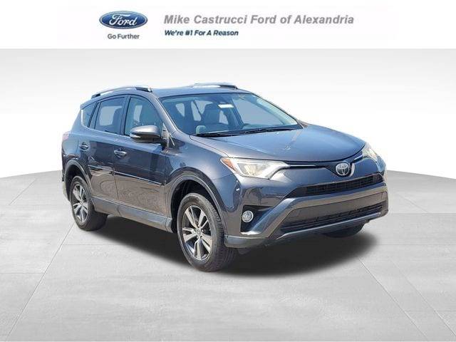 2018 Toyota RAV4 XLE AWD photo