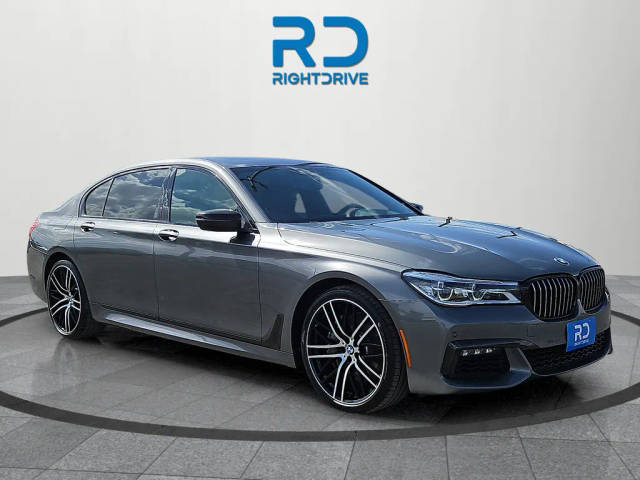 2018 BMW 7 Series 750i RWD photo