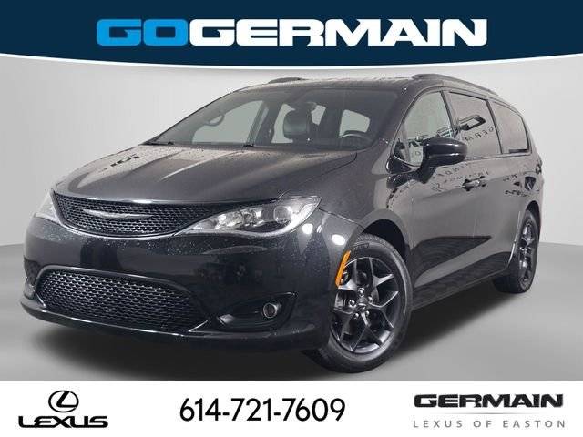 2018 Chrysler Pacifica Minivan Touring L Plus FWD photo