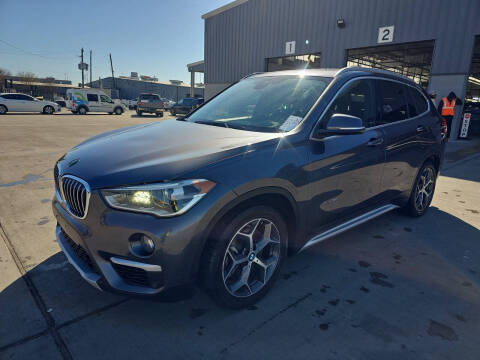 2017 BMW X1 xDrive28i AWD photo
