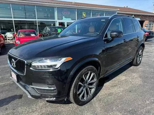 2018 Volvo XC90 Momentum AWD photo