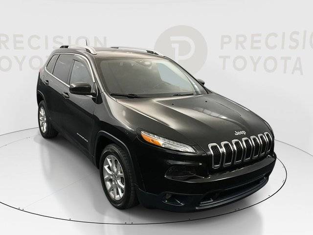 2016 Jeep Cherokee Latitude FWD photo