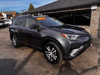 2018 Toyota RAV4 LE FWD photo