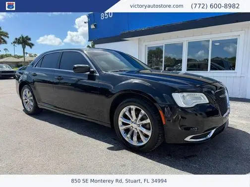 2017 Chrysler 300 Limited AWD photo