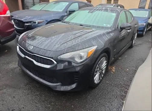 2018 Kia Stinger Base AWD photo