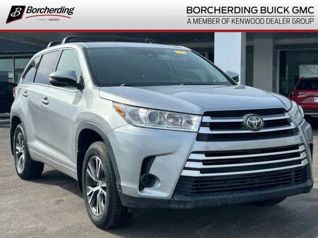 2017 Toyota Highlander LE AWD photo