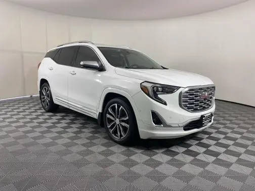 2018 GMC Terrain Denali FWD photo