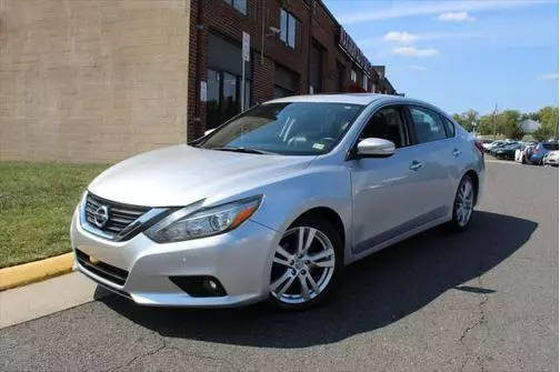 2017 Nissan Altima 3.5 SL FWD photo