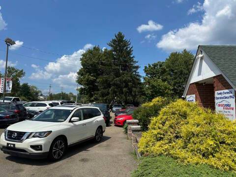 2018 Nissan Pathfinder Platinum 4WD photo