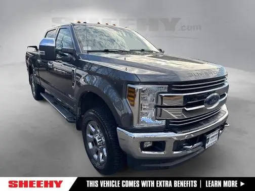 2018 Ford F-250 Super Duty LARIAT 4WD photo
