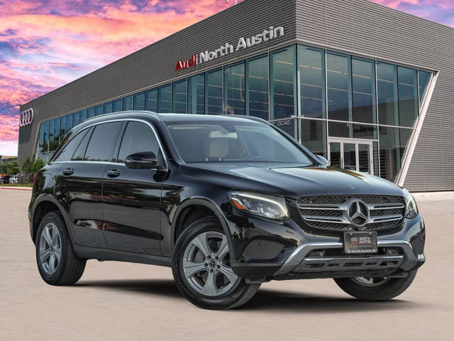 2018 Mercedes-Benz GLC-Class GLC 300 RWD photo