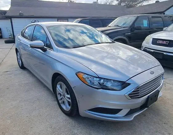 2018 Ford Fusion SE FWD photo