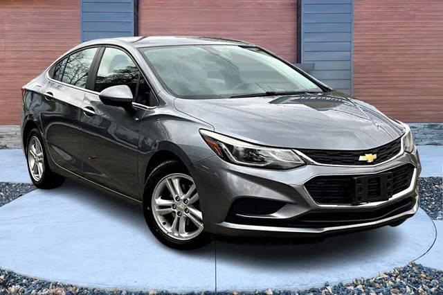 2018 Chevrolet Cruze LT FWD photo