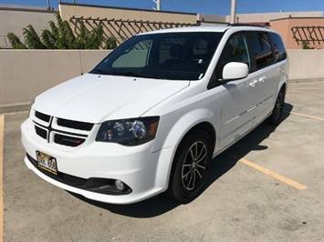 2016 Dodge Grand Caravan R/T FWD photo
