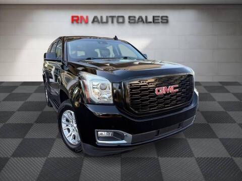 2017 GMC Yukon SLT 4WD photo