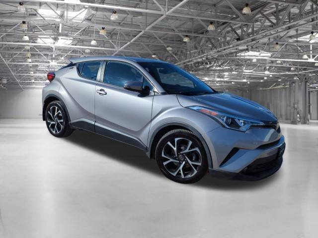 2018 Toyota C-HR XLE Premium FWD photo