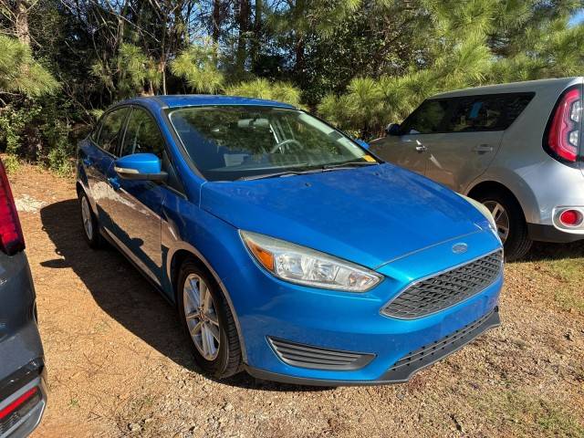 2016 Ford Focus SE FWD photo