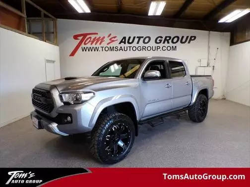 2018 Toyota Tacoma TRD Sport 4WD photo