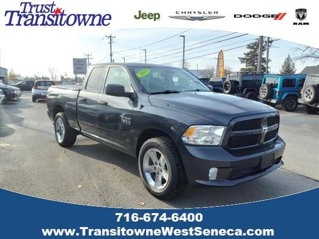 2018 Ram 1500 Express 4WD photo