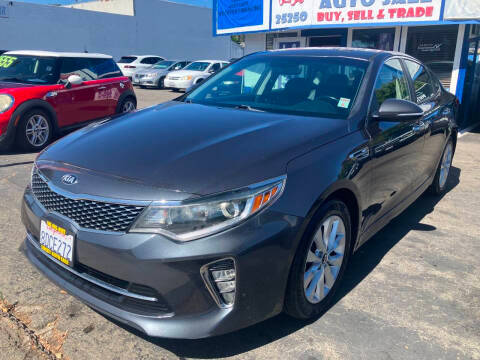2018 Kia Optima S FWD photo