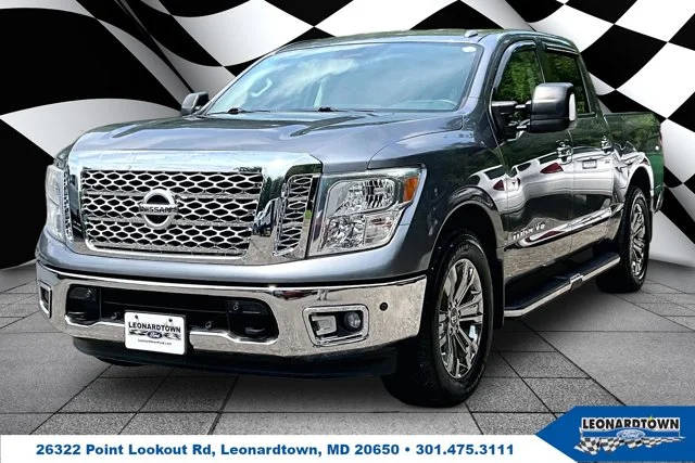 2018 Nissan Titan SV 4WD photo