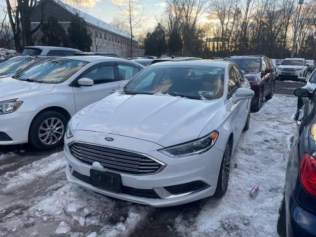 2018 Ford Fusion SE FWD photo